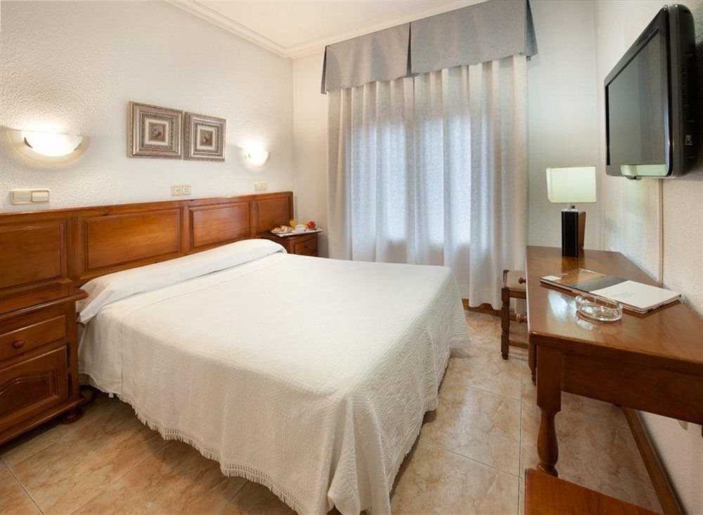 Hotel Martin Toledo Exterior photo